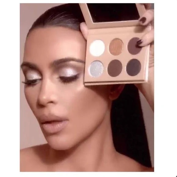 KKW GLITZ AND GLAM PALETTE - Picture 5 of 6